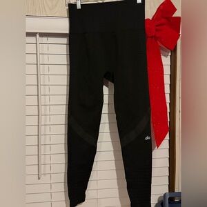 ALO Yoga Women's Black Leggings